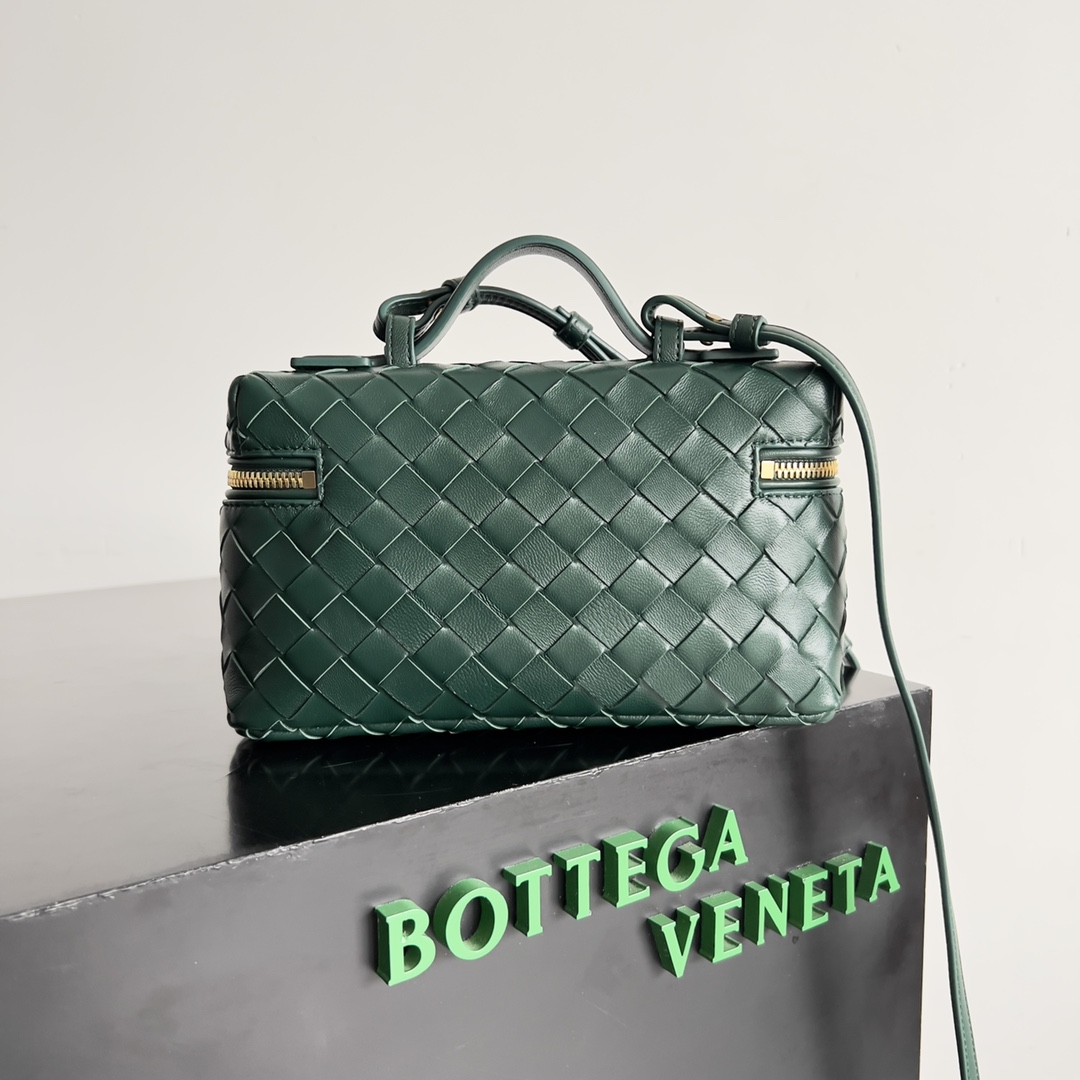 Bottega Veneta Cosmetic Bags